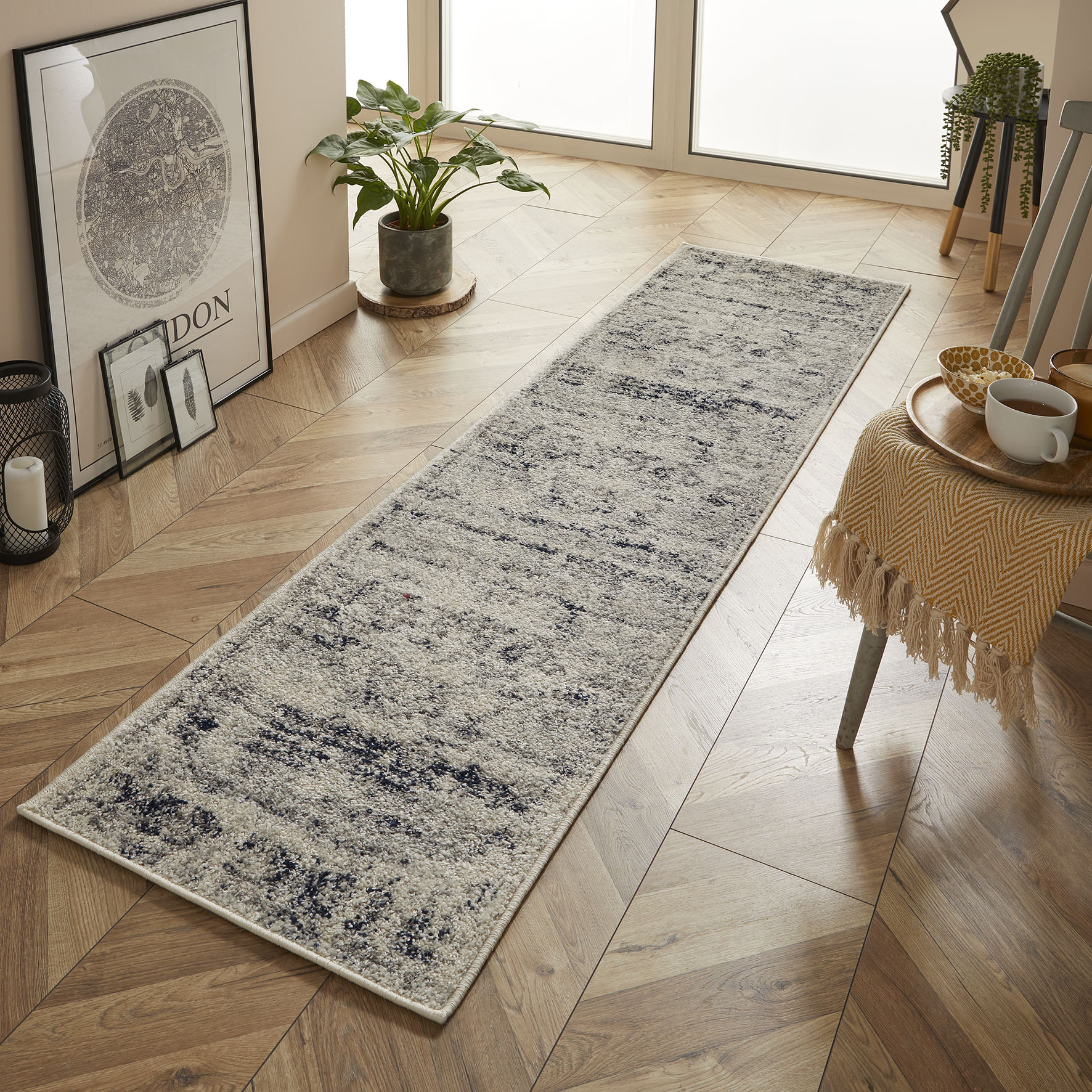 Gilbert 2061 N Traditional Distressed Runner Rugs In Blue Grey Cream